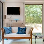 Maison Chaleureuse Avec Terrasse *