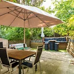 Maison Chaleureuse Avec Terrasse