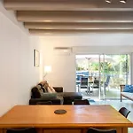 Maison Chaleureuse Avec Terrasse *