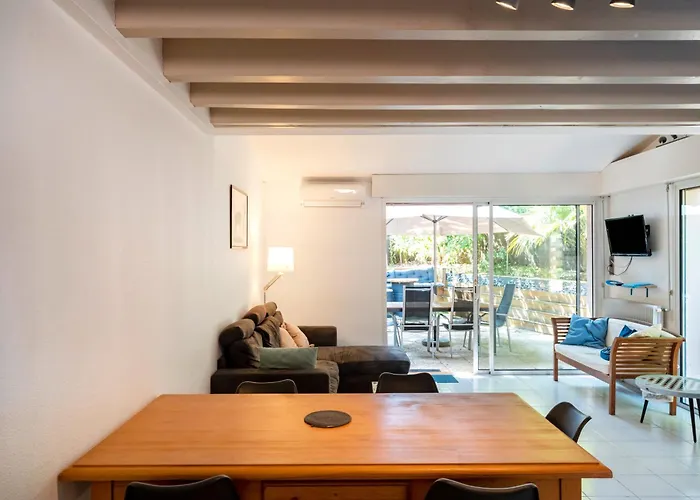 Prázdninový dům Maison Chaleureuse Avec Terrasse *